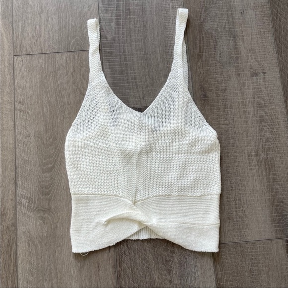 Love Tree Tie Front Cropped Sweater Tank in Ivory Size Large - Picture 1 of 5